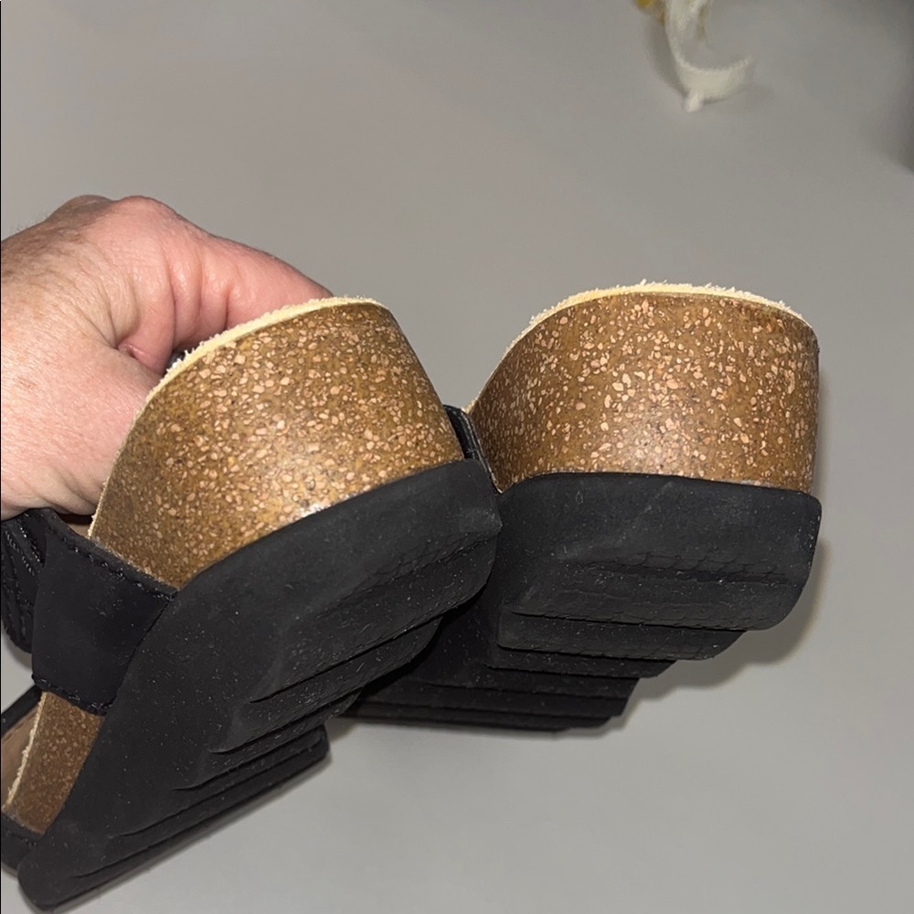 Dansko Black Women's leather upper Sandals size 38 - Picture 5 of 8